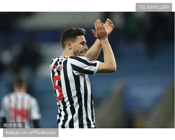 纽卡斯尔舍尔踝关节足部损伤 瑞士中卫短暂休赛期后回归 纽卡斯尔舍尔踝关节足部损伤 瑞士中卫短暂休赛期后回归